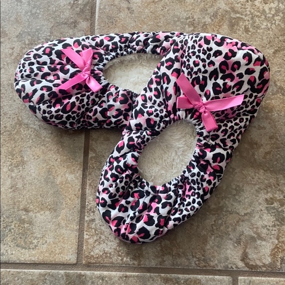 Shoes - 🥳 Cheetah Slippers